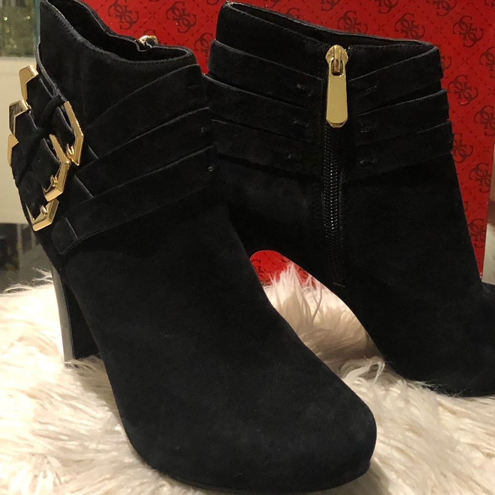 Guess boots
